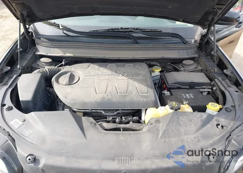 2019 Jeep Cherokee Limited 4X4 z USA, uszkodzony, nr VIN 1C4PJMDX0KD445330